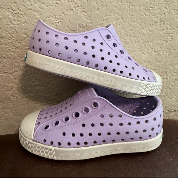 EUC Native Kids Jefferson Shoes - Picture 8 of 13